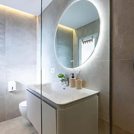 Dhermi's Icon - Penthouse 2br, 2wc - Premium Views 16 アパート *