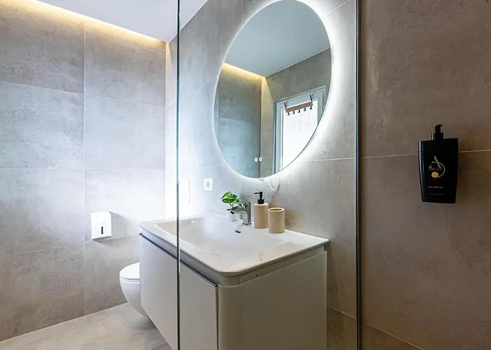 Dhermi's Icon - Penthouse 2br, 2wc - Premium Views 16 Daire *